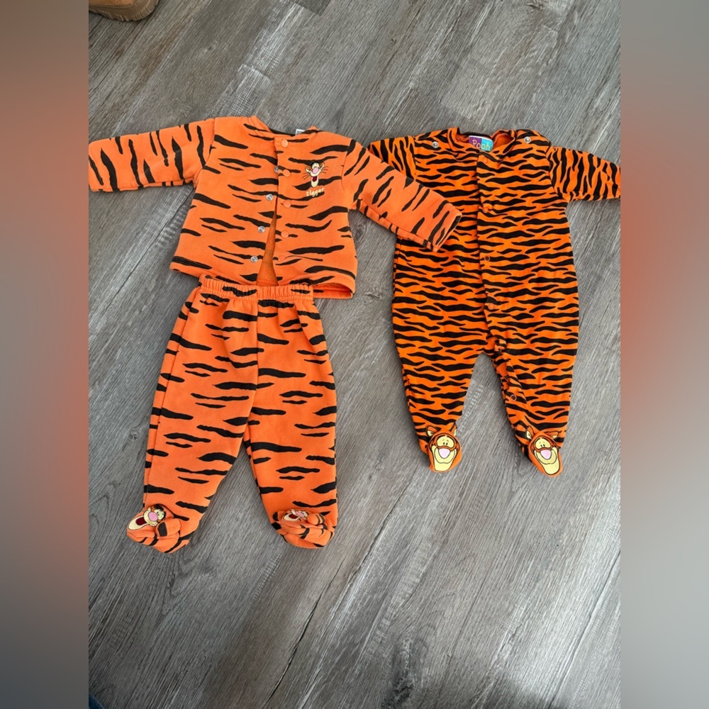 VTG Y2K Pooh 2000 Disney Tigger Sleeper Footie PAJAMA Outfit Set Baby 3/6 Months